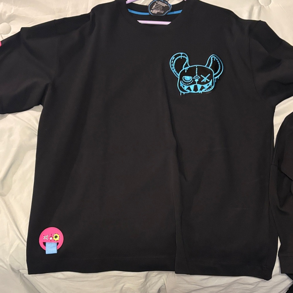 Wick monsters Black with Blue and Pink Graphic tee tag taggy 2xl xxl